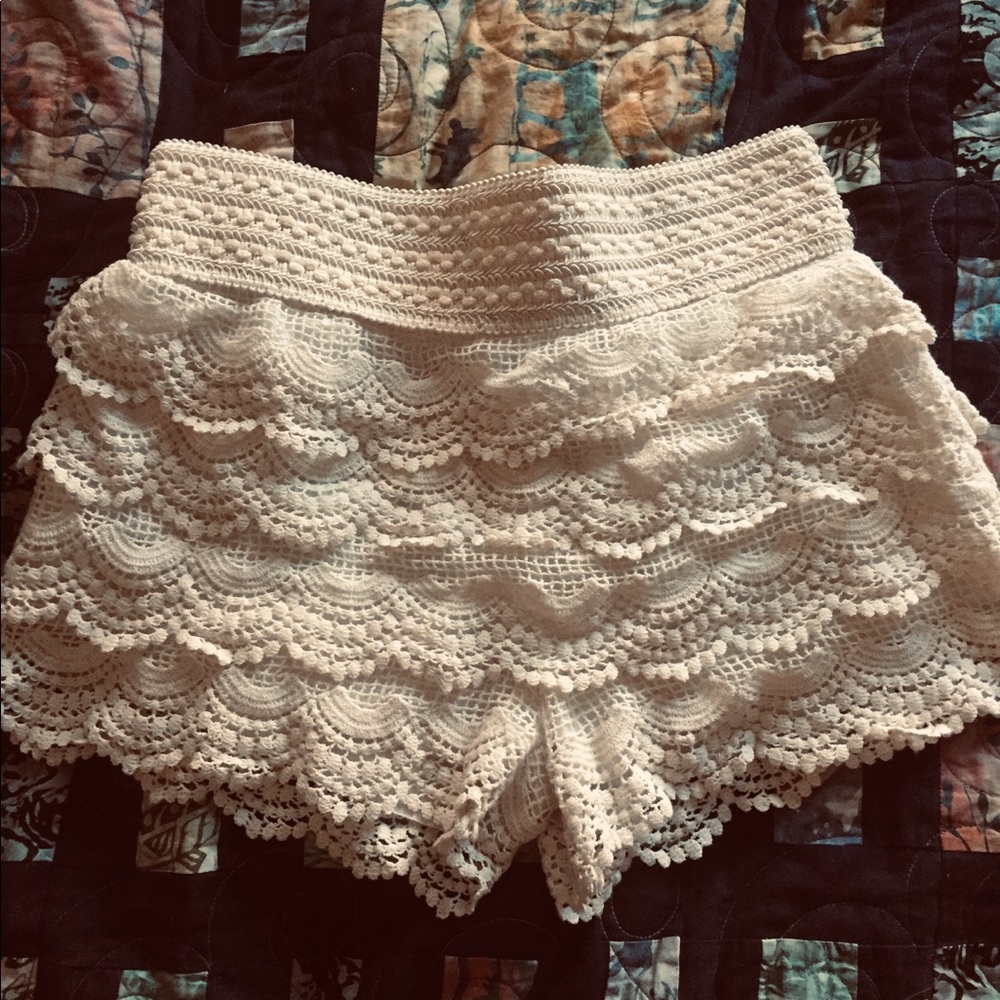 Nella Fantasia Lace shorts